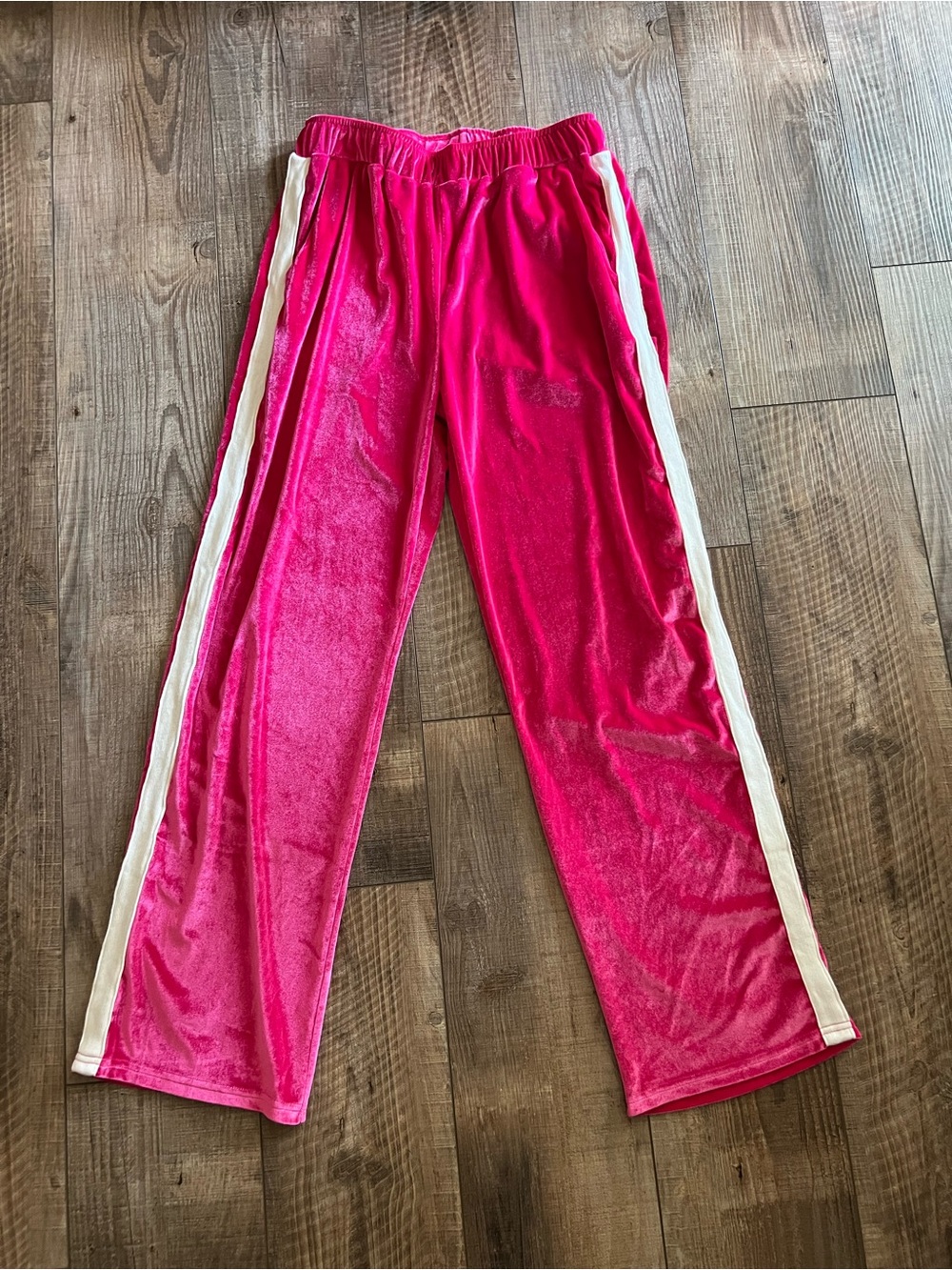 Ekouaer Y2K Pink velour track pants with cream side stripes